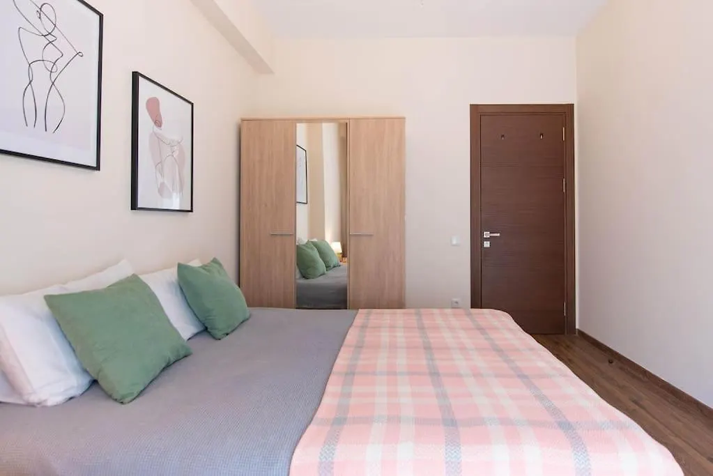 Gg Home - Cozy, Spacious 1 Bedroom Apartment In Saburtalo Tbilisi