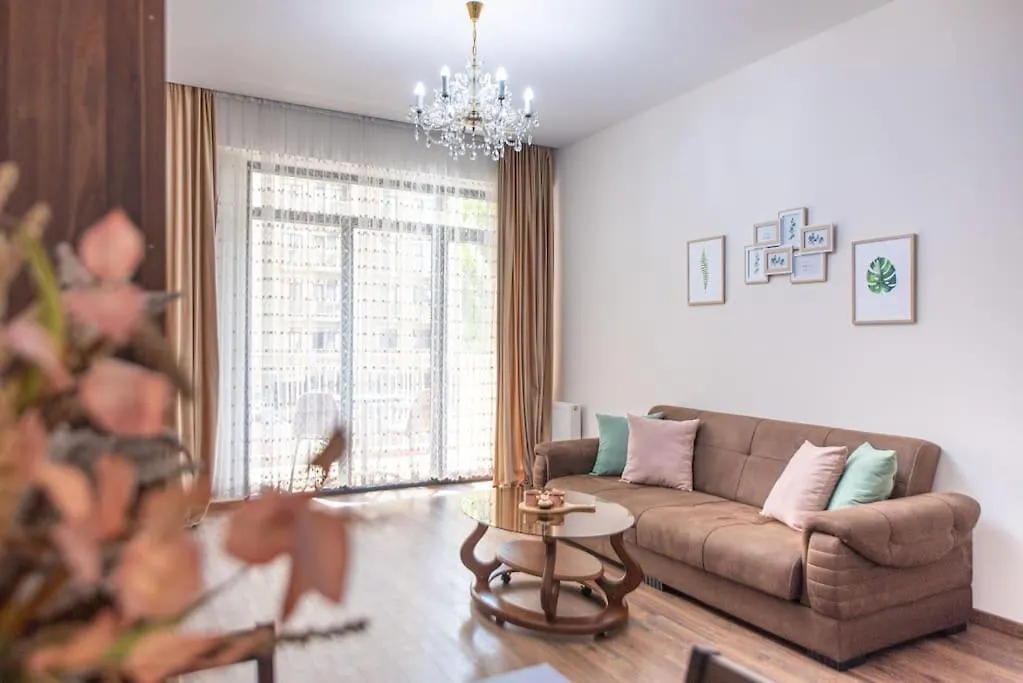 Gg Home - Cozy, Spacious 1 Bedroom Apartment In Saburtalo Tbilisi
